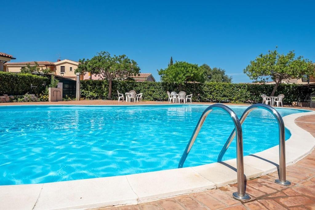 House In Residence With Swimming Pool 2 Km From The Sea Мурта-Мария Экстерьер фото