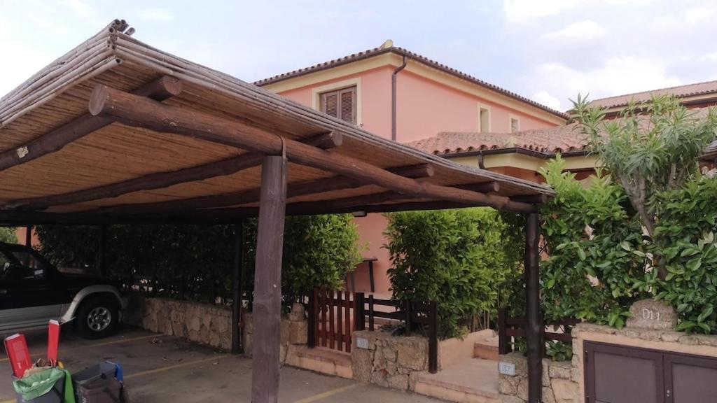 House In Residence With Swimming Pool 2 Km From The Sea Мурта-Мария Экстерьер фото